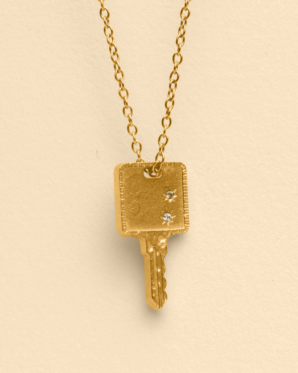 Gold Necklace – Key – Key Pendant with Crystals – Fragment Studio