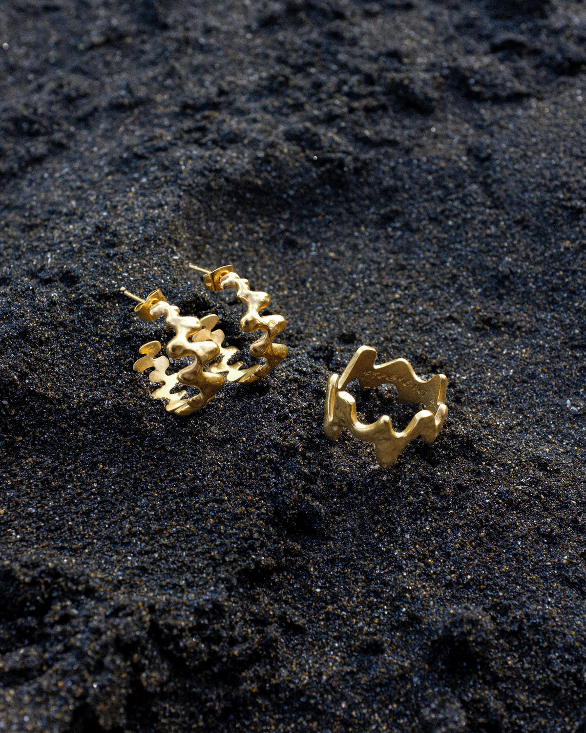 Gold Earrings – Magma – Molten Drip Design – Fragment Studio