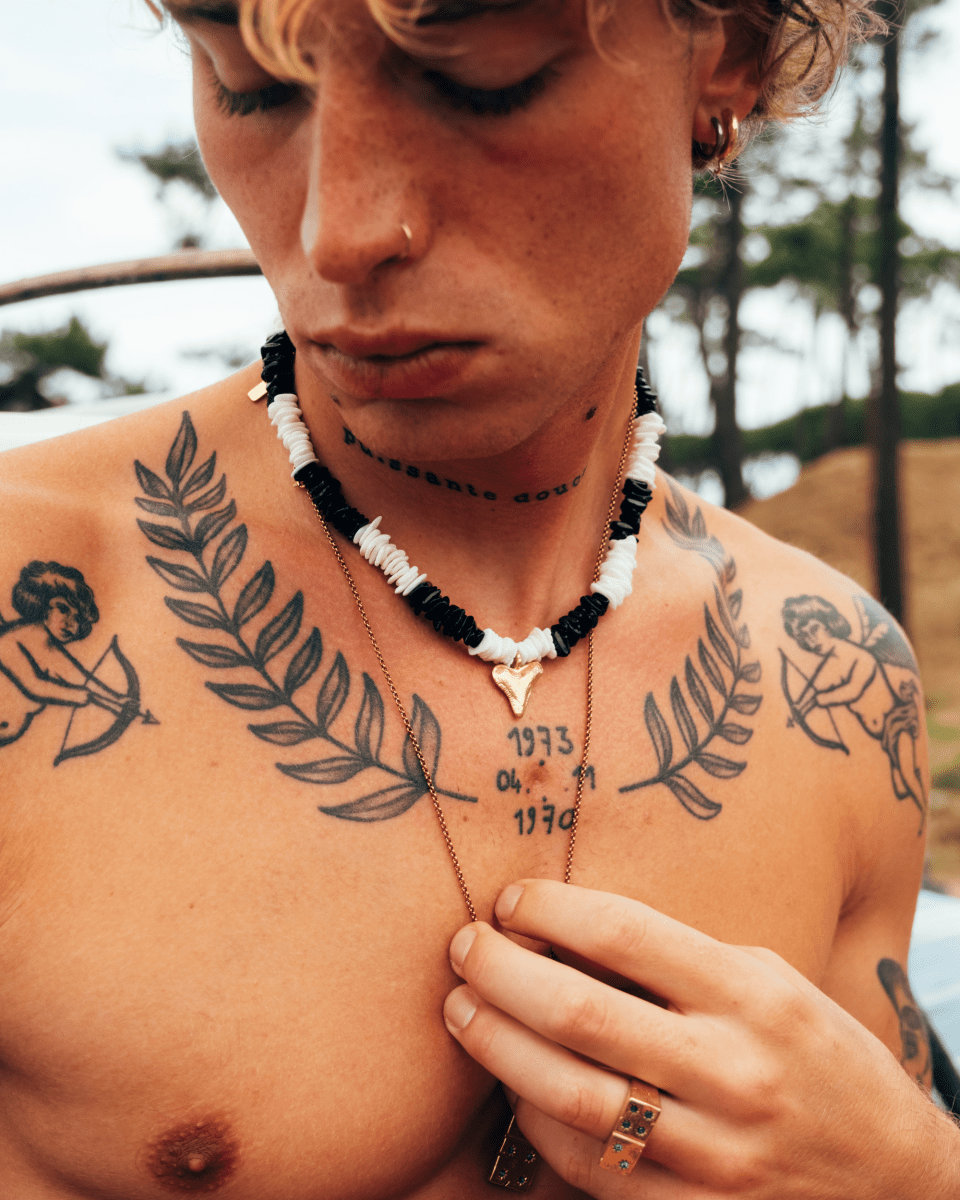 Gold Shell Necklace – Sharktooth – Shark Tooth Pendant – Fragment Studio