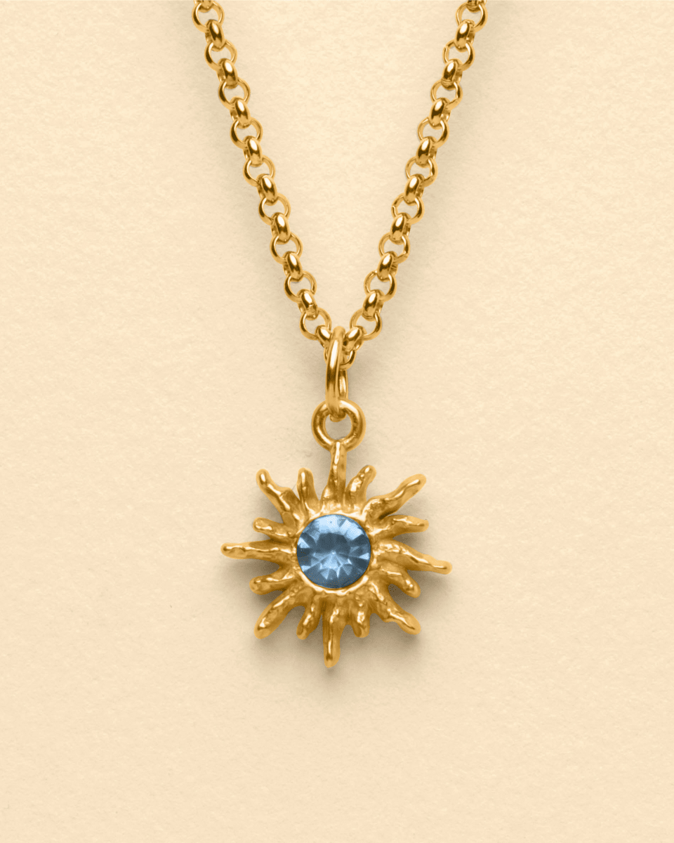 Collier Or – Solar Flare – Pendentif Soleil, Fond Bleu – Fragment Studio