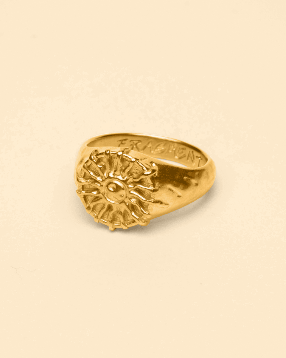 Gold Signet Ring – Solar Flare – Sculpted Sun – Fragment Studio