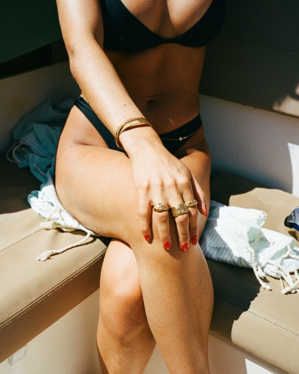 Gold Ring – Tide – Wavy Band – Fragment Studio