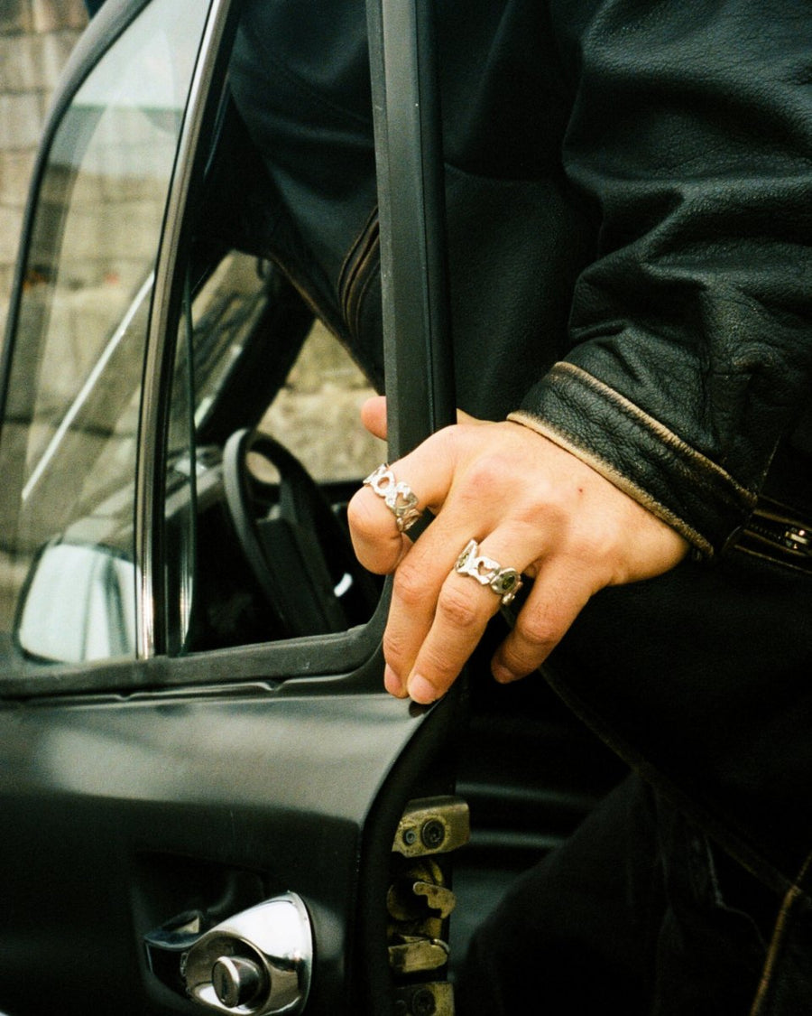 HEARTLESS RING - GREEN PERIDOT – FRAGMENT STUDIO, image size:900x1125