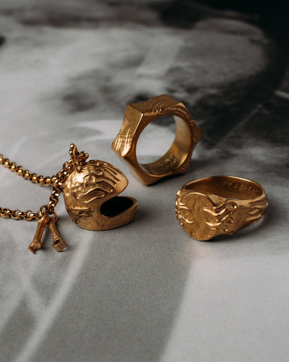HELMET PENDANT [GOLD] - FRAGMENT STUDIO