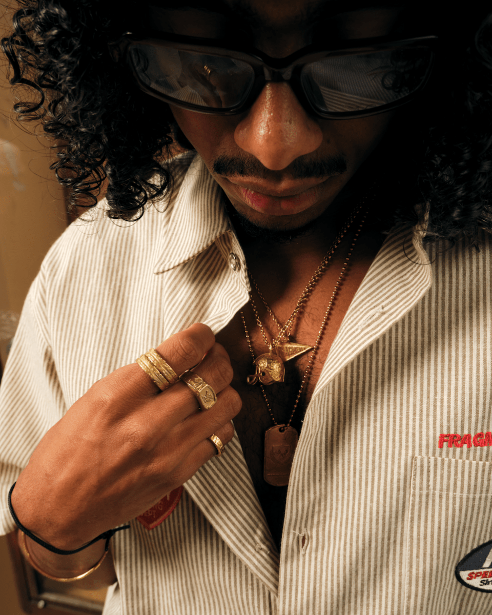 VARSITY FLAG PENDANT [GOLD] - FRAGMENT STUDIO